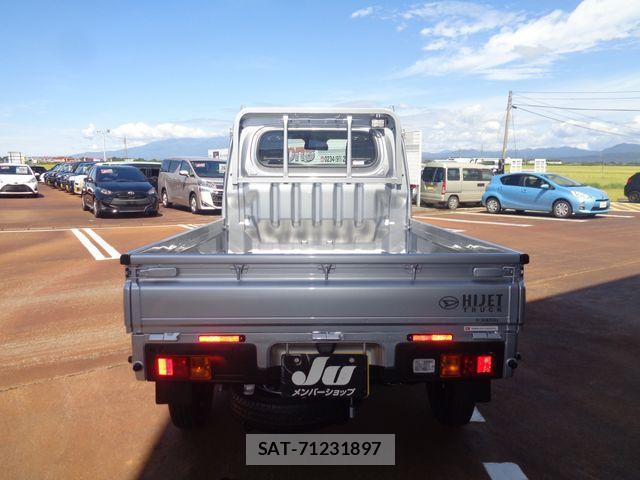 Daihatsu HIJET TRUCK 2025-08 3769602-6