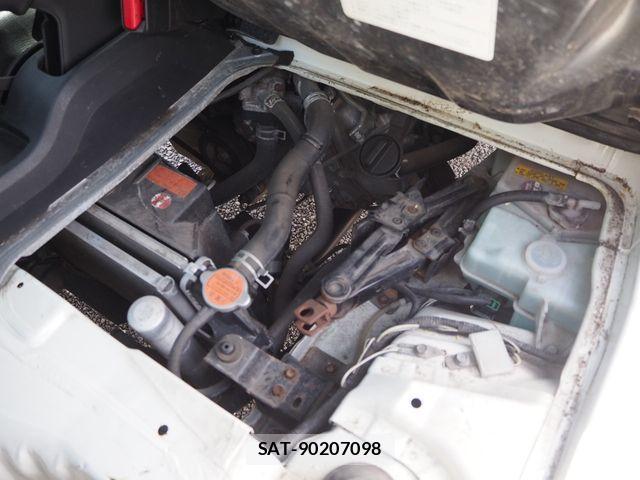 Daihatsu HIJET TRUCK 2017-06 3832949-24