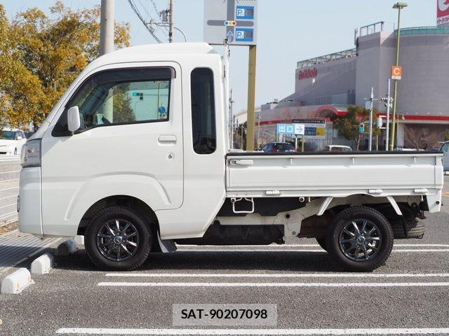 Daihatsu HIJET TRUCK 2017-06 3832949-8