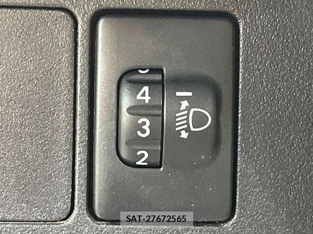 Daihatsu HIJET TRUCK 2018-05 3906194-6