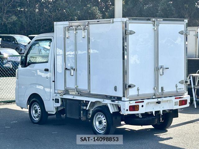 Daihatsu HIJET TRUCK 2020-05 4109837-12