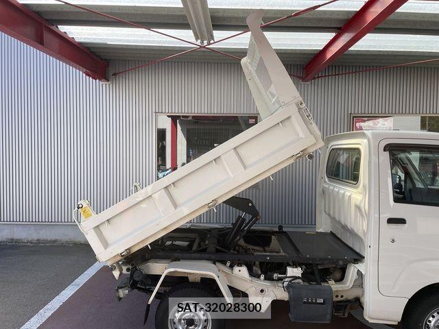 Daihatsu HIJET TRUCK 2015-02 4371115-1