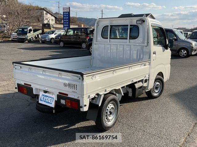 Daihatsu HIJET TRUCK 2026-02 4421090-4
