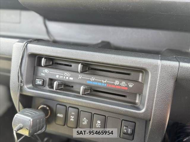 Daihatsu HIJET TRUCK 2018-07 4945669-27