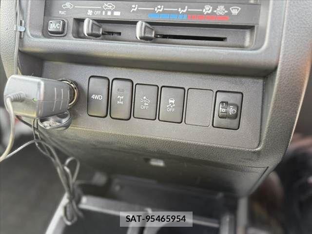 Daihatsu HIJET TRUCK 2018-07 4945669-6