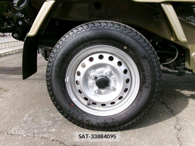 Daihatsu HIJET TRUCK 2025-07 4945575-10