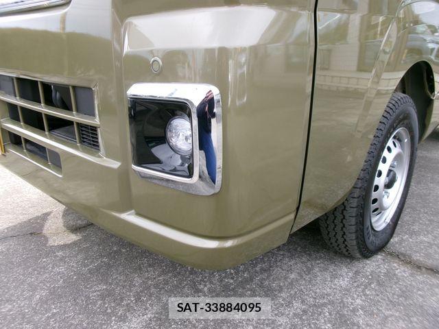 Daihatsu HIJET TRUCK 2025-07 4945575-15