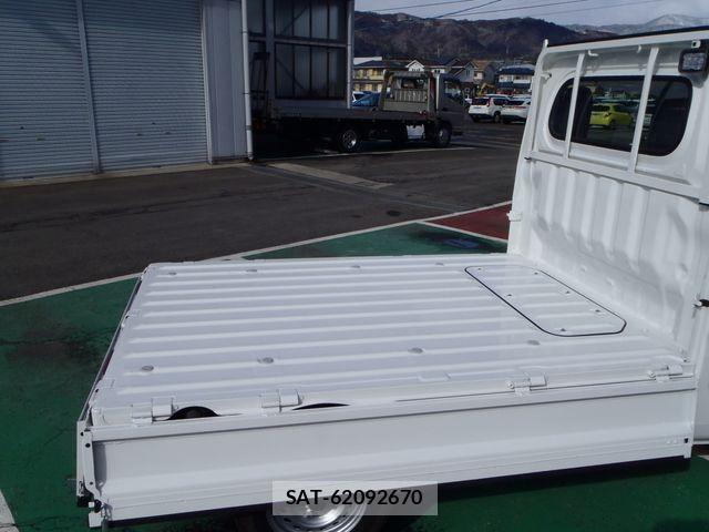 Daihatsu HIJET TRUCK 2022-09 4945652-9