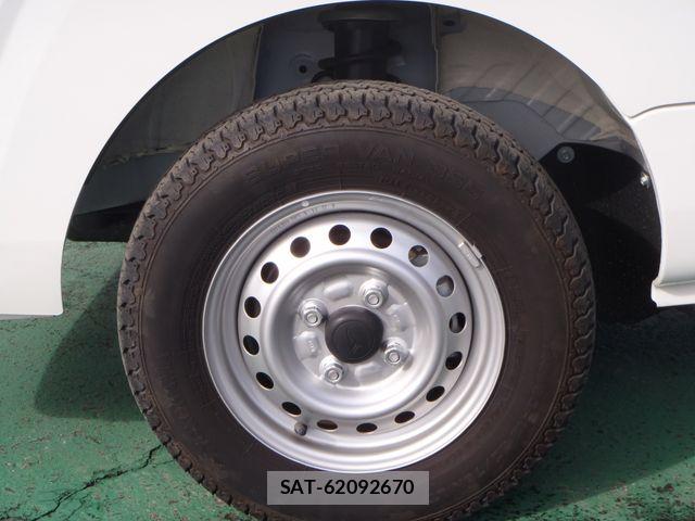 Daihatsu HIJET TRUCK 2022-09 4945652-6