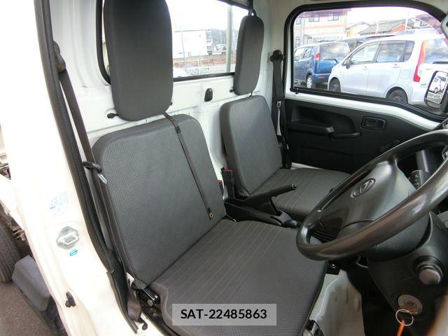 Daihatsu HIJET TRUCK 2017-10 4945660-16