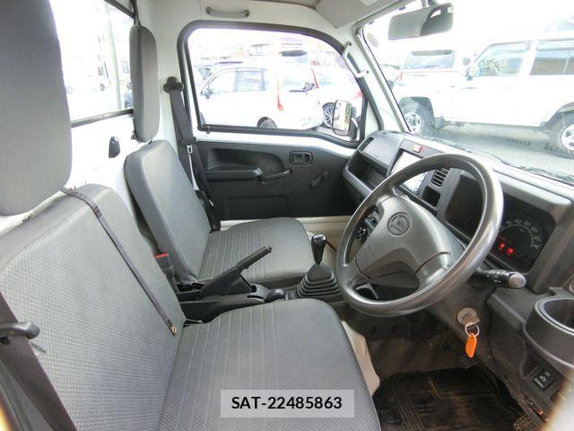 Daihatsu HIJET TRUCK 2017-10 4945660-17