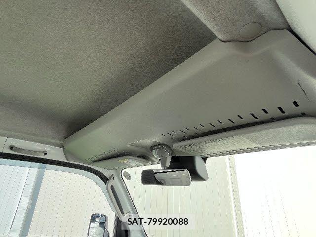 Daihatsu HIJET TRUCK 2022-05 5869145-17