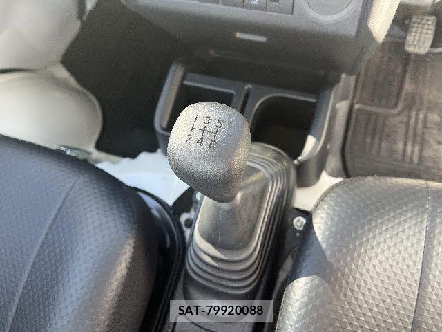 Daihatsu HIJET TRUCK 2022-05 5869145-19