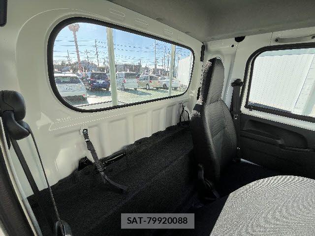 Daihatsu HIJET TRUCK 2022-05 5869145-23