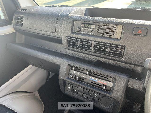 Daihatsu HIJET TRUCK 2022-05 5869145-4