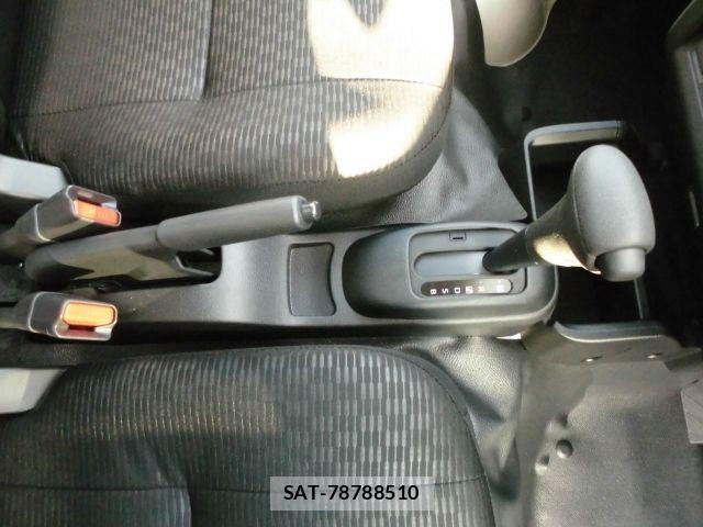 Daihatsu HIJET TRUCK 2026-03 6000546-12