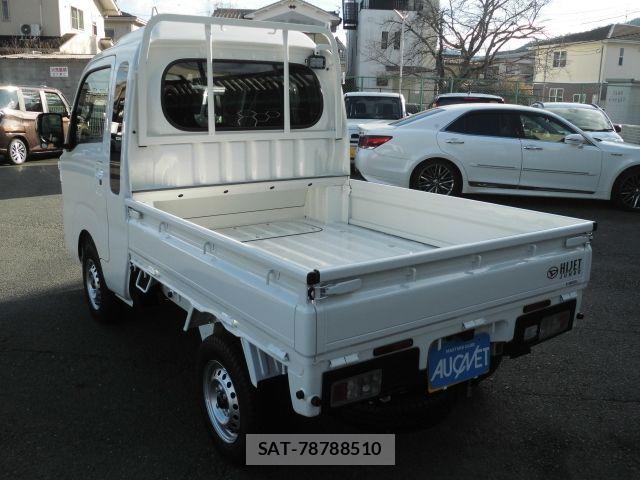 Daihatsu HIJET TRUCK 2026-03 6000546-2