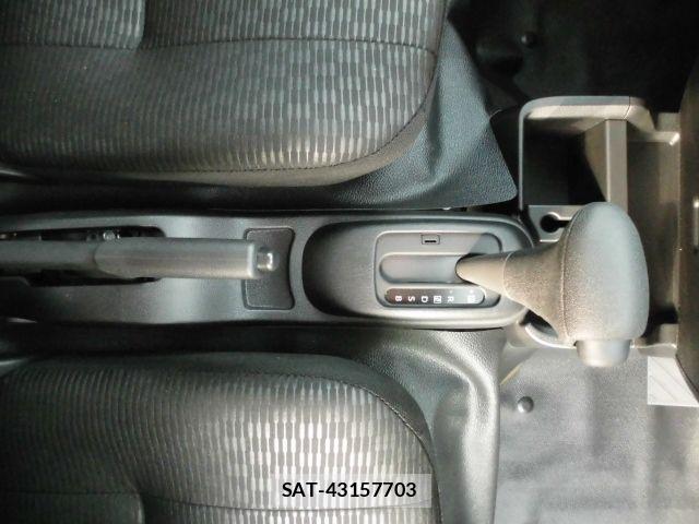 Daihatsu HIJET TRUCK 2026-03 6000550-12