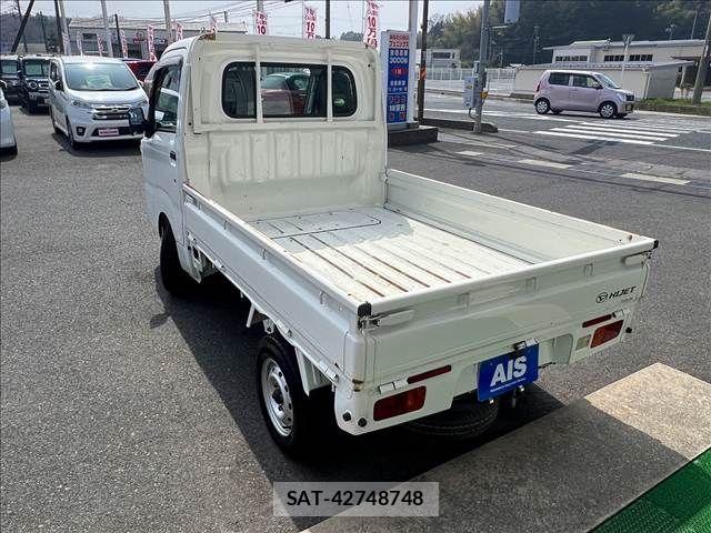 Daihatsu HIJET TRUCK 2017-04 6000579-2