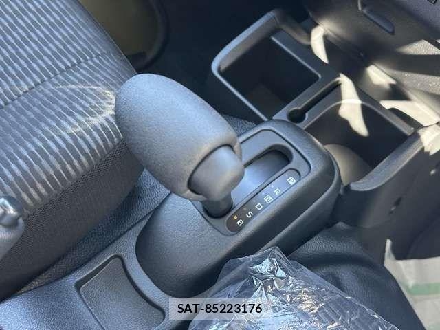 Daihatsu HIJET TRUCK 2025-08 6000547-18