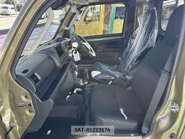 Daihatsu HIJET TRUCK 2025-08 6000547-4
