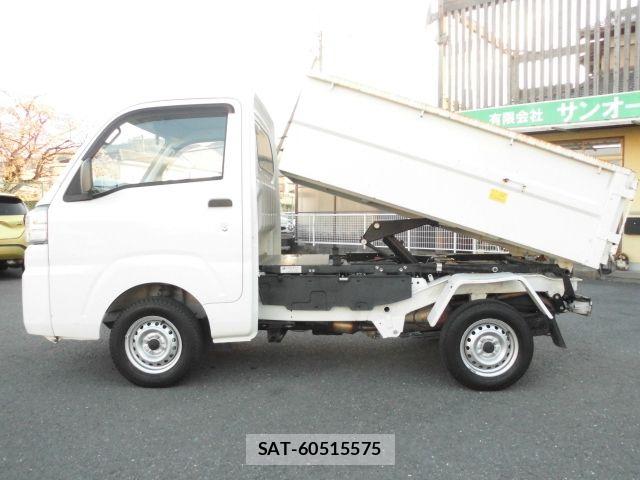 Daihatsu HIJET TRUCK 2018-10 6215420-13