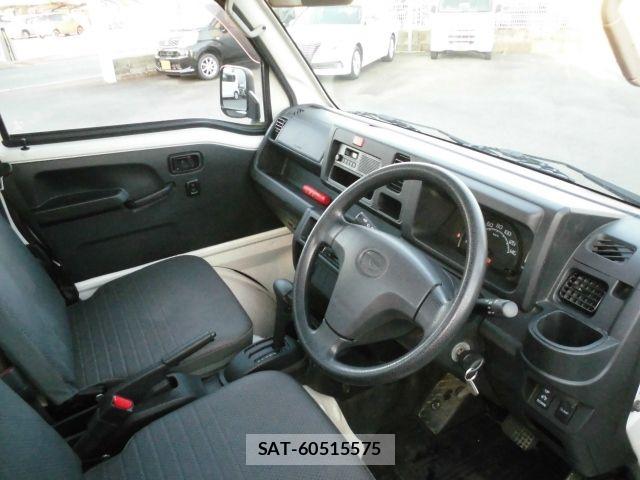 Daihatsu HIJET TRUCK 2018-10 6215420-1