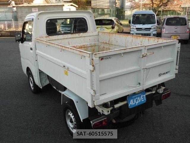 Daihatsu HIJET TRUCK 2018-10 6215420-2