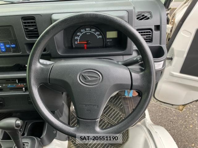 Daihatsu HIJET TRUCK 2017-10 6215427-18