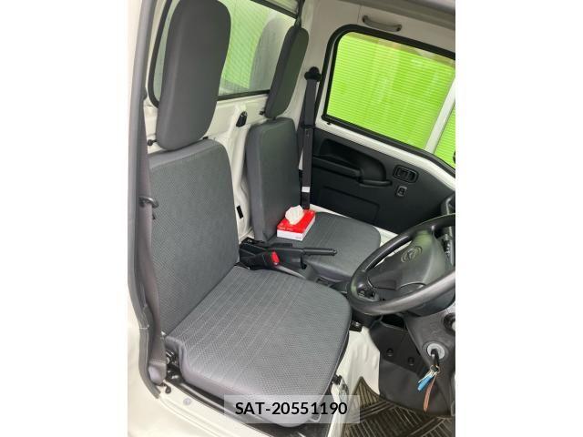 Daihatsu HIJET TRUCK 2017-10 6215427-19