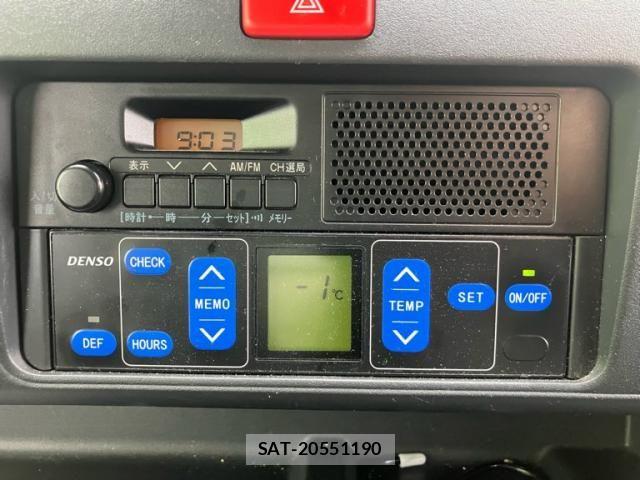 Daihatsu HIJET TRUCK 2017-10 6215427-23