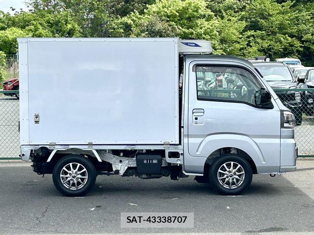 Daihatsu HIJET TRUCK 2022-11 6751851-9