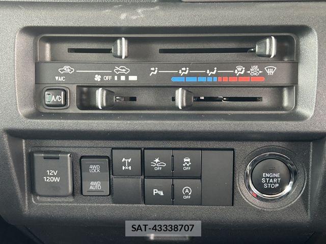 Daihatsu HIJET TRUCK 2022-11 6751851-22