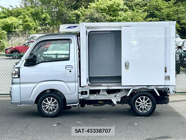 Daihatsu HIJET TRUCK 2022-11 6751851-8