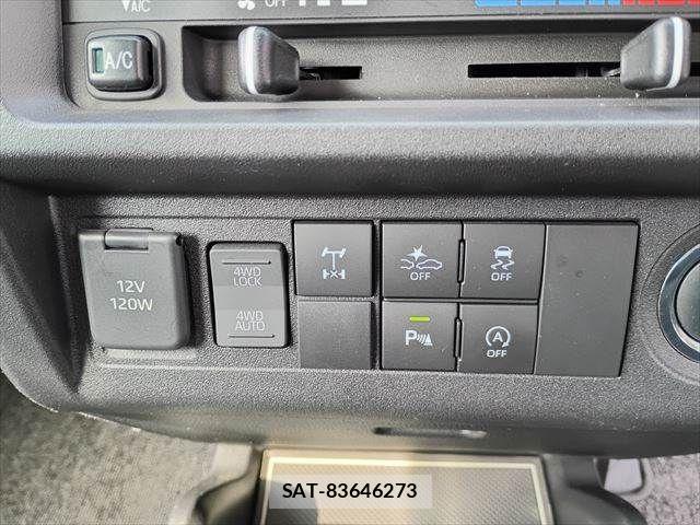 Daihatsu HIJET TRUCK 2024-06 6751853-7