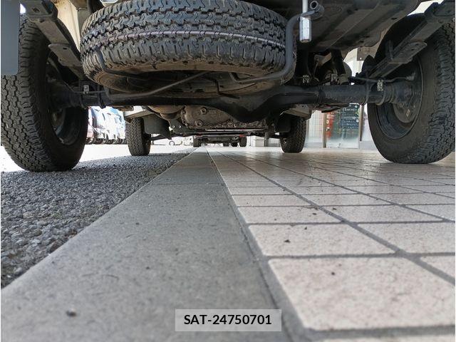 Daihatsu HIJET TRUCK 2023-11 6791078-9
