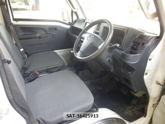 Daihatsu HIJET TRUCK 2017-04 6815266-9