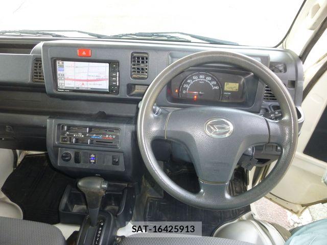Daihatsu HIJET TRUCK 2017-04 6815266-10