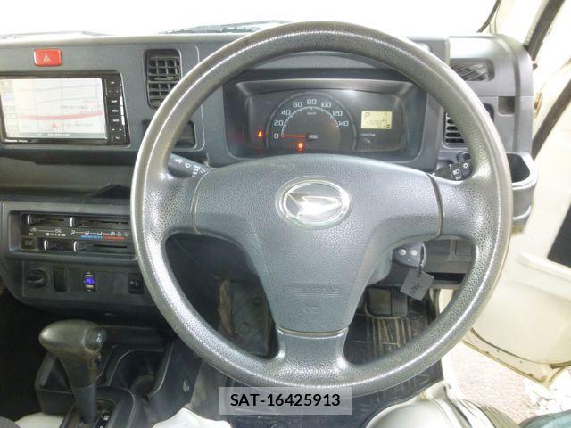 Daihatsu HIJET TRUCK 2017-04 6815266-11