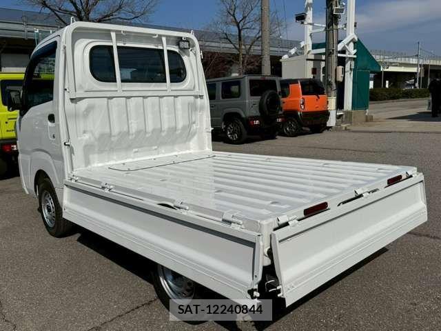 Daihatsu HIJET TRUCK 2025-12 6906174-12