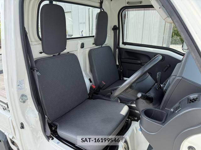 Daihatsu HIJET TRUCK 2016-08 6906185-17