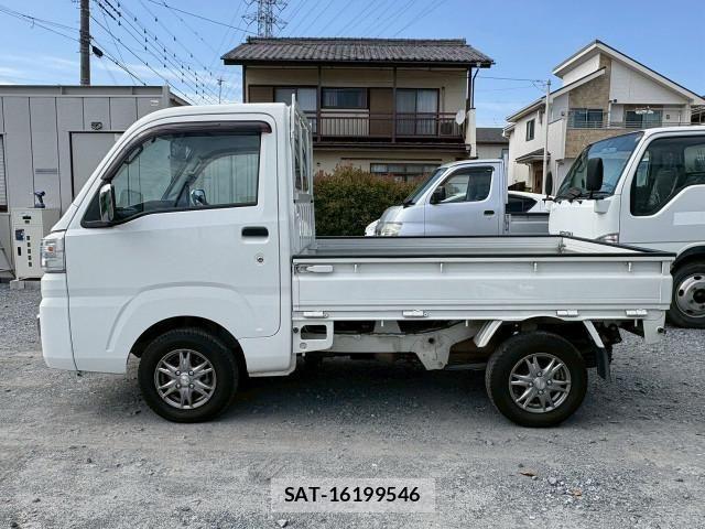 Daihatsu HIJET TRUCK 2016-08 6906185-2