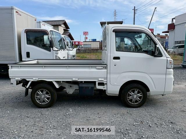 Daihatsu HIJET TRUCK 2016-08 6906185-3