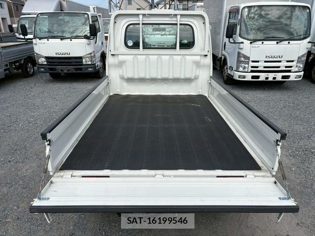 Daihatsu HIJET TRUCK 2016-08 6906185-4