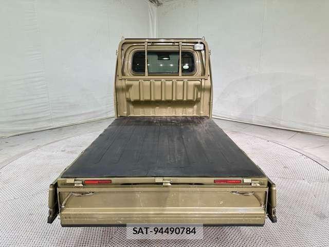 Daihatsu HIJET TRUCK 2018-07 6906181-20