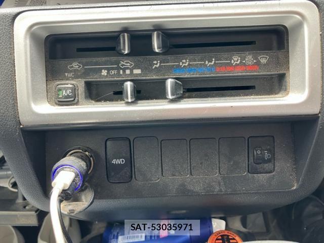 Daihatsu HIJET TRUCK 2017-08 7058827-11