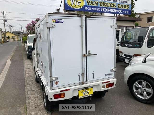 Daihatsu HIJET TRUCK 2016-01 7058822-11