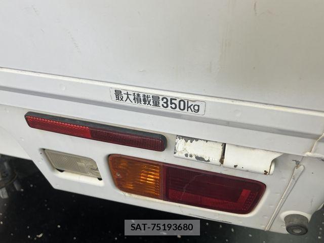 Daihatsu HIJET TRUCK 2018-01 7219502-11
