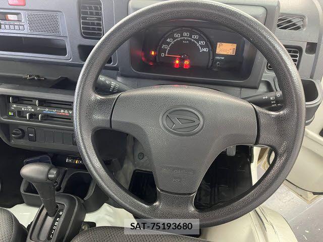 Daihatsu HIJET TRUCK 2018-01 7219502-13
