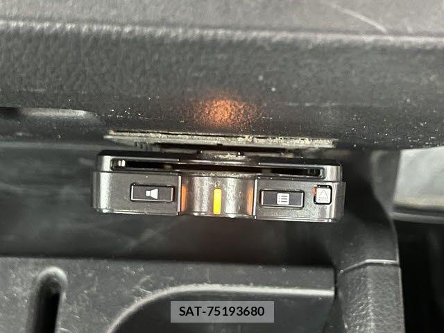 Daihatsu HIJET TRUCK 2018-01 7219502-15